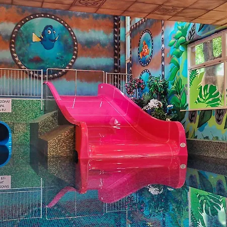 Puchner Kastelyszallo 4* Бикаль