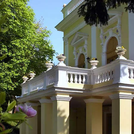 Puchner Kastelyszallo 4* Bikal