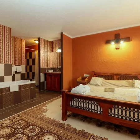 Hotel Puchner Kastelyszallo Bikal