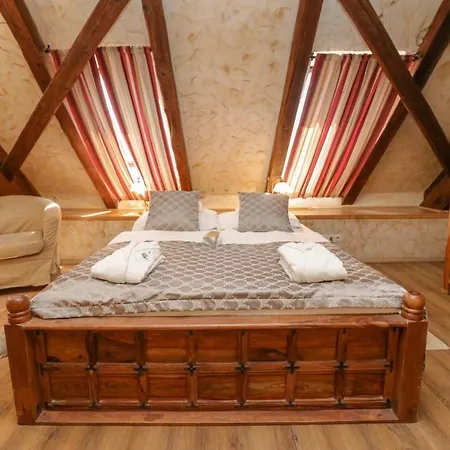 Отель Puchner Kastelyszallo Бикаль