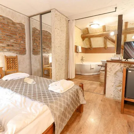 Отель Puchner Kastelyszallo Бикаль