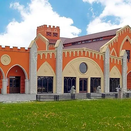 Puchner Kastélyszálló Hotel